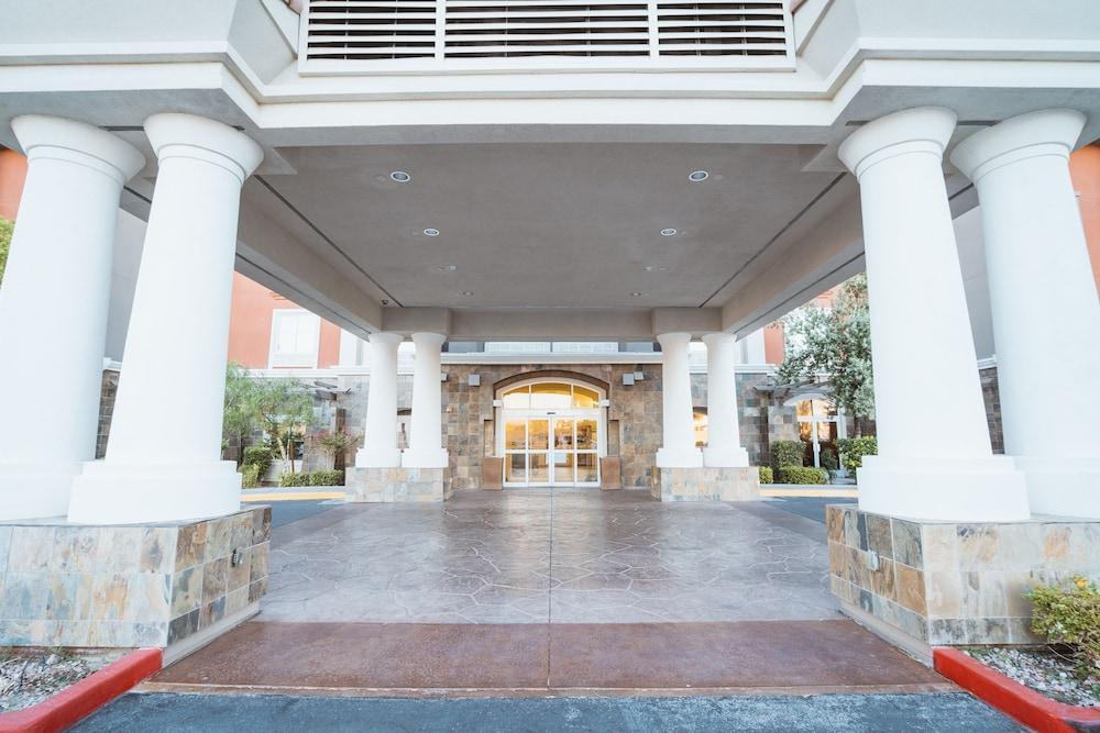 Holiday Inn Express & Suites Las Vegas Sw Springvalley By Ihg Exterior photo