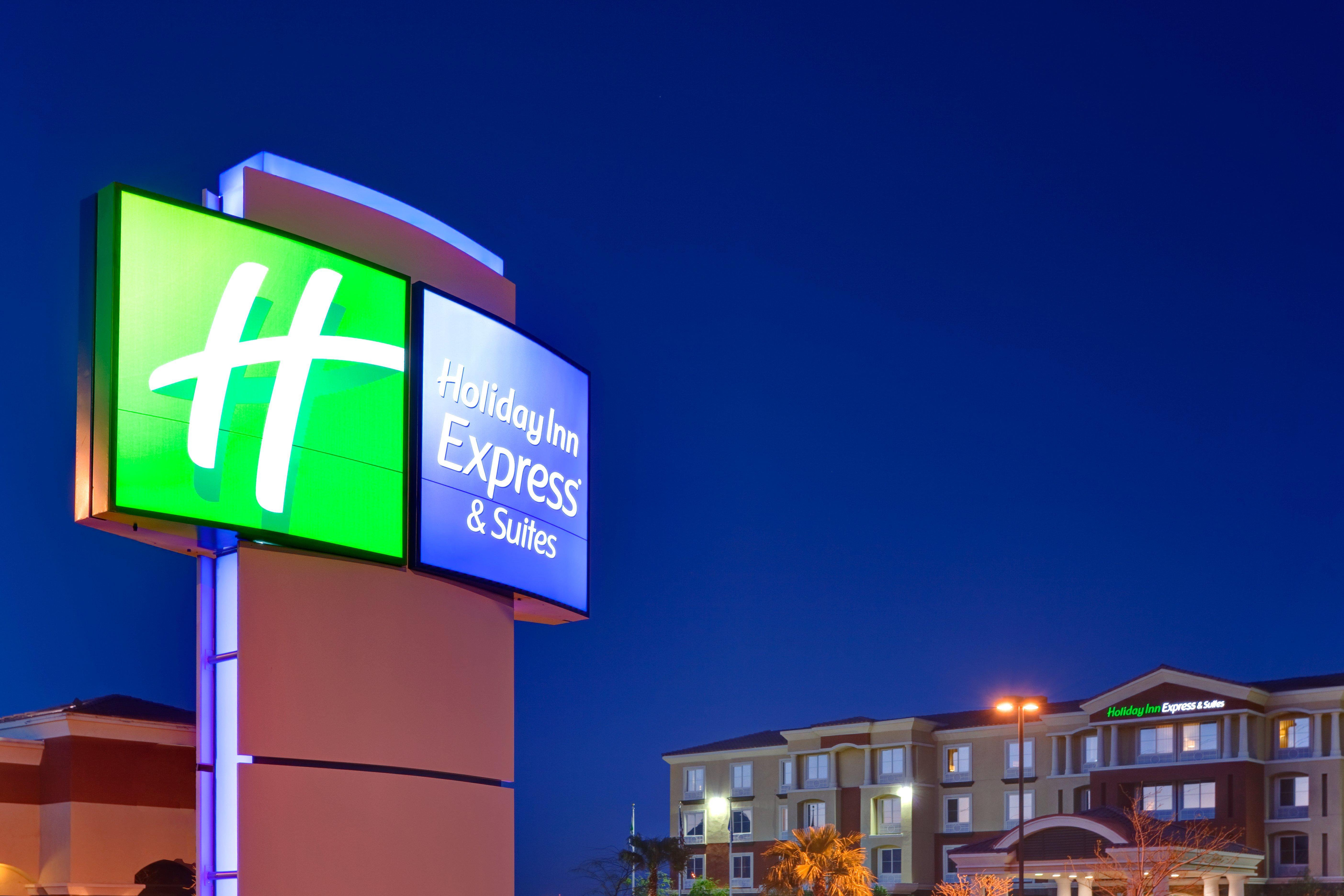 Holiday Inn Express & Suites Las Vegas Sw Springvalley By Ihg Exterior photo